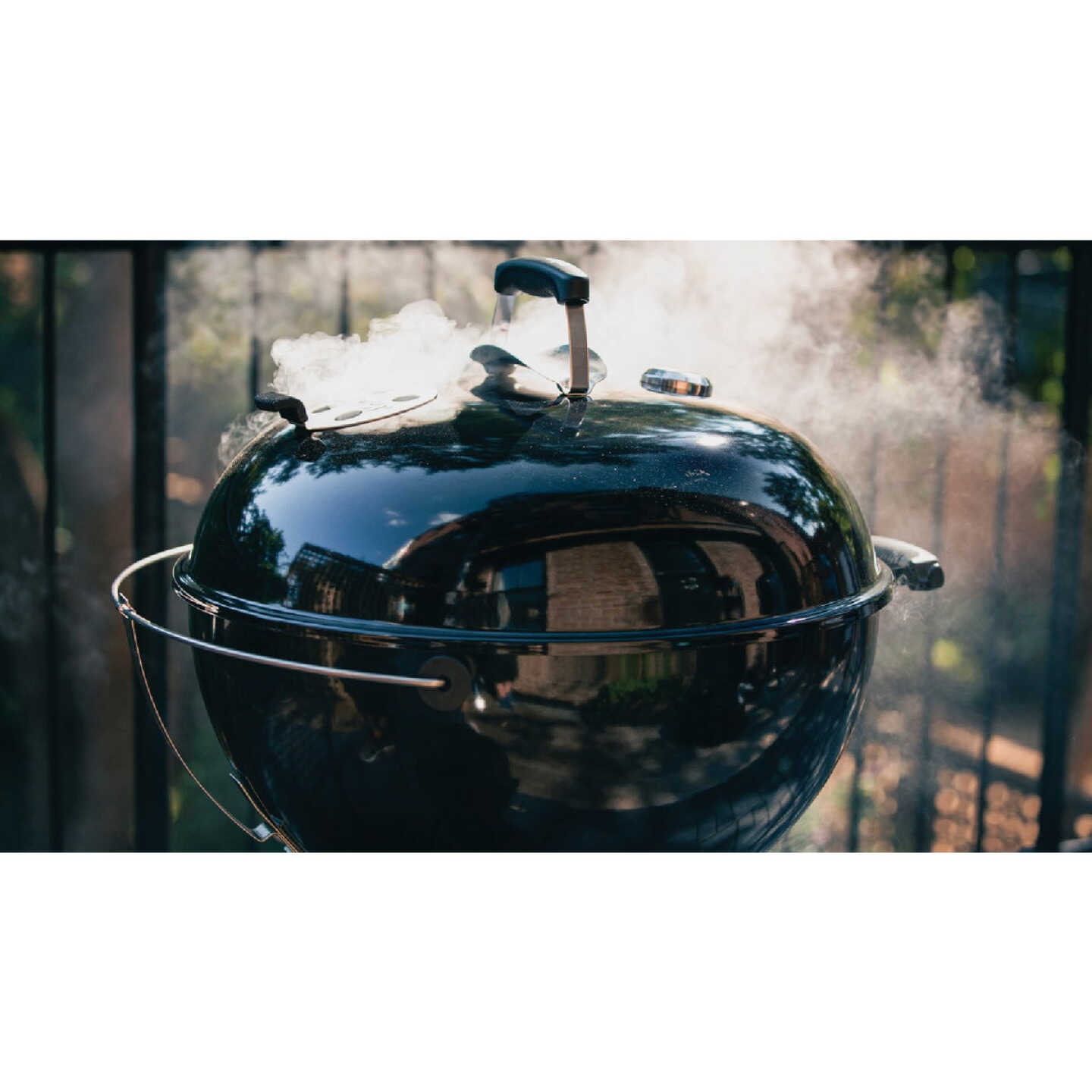Weber Kettle Grill Lid Thermometer Opposite the Vent? 